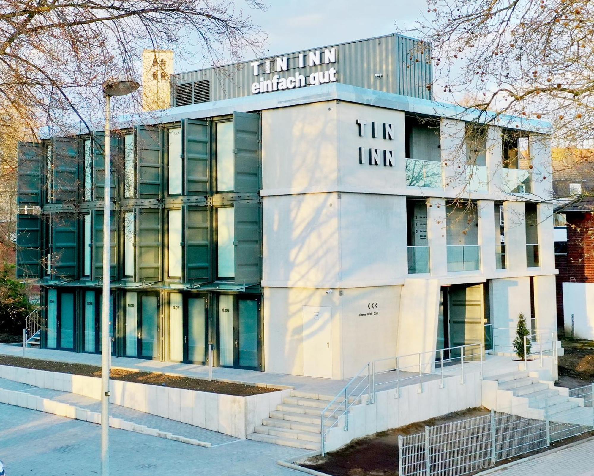 Tin Inn - Hueckelhoven - Das Hotel Aus Hochwertig Ausgebauten Ueberseecontainern Hückelhoven Exterior foto